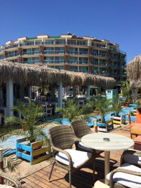  Briz Beach Apartments  Несебыр
